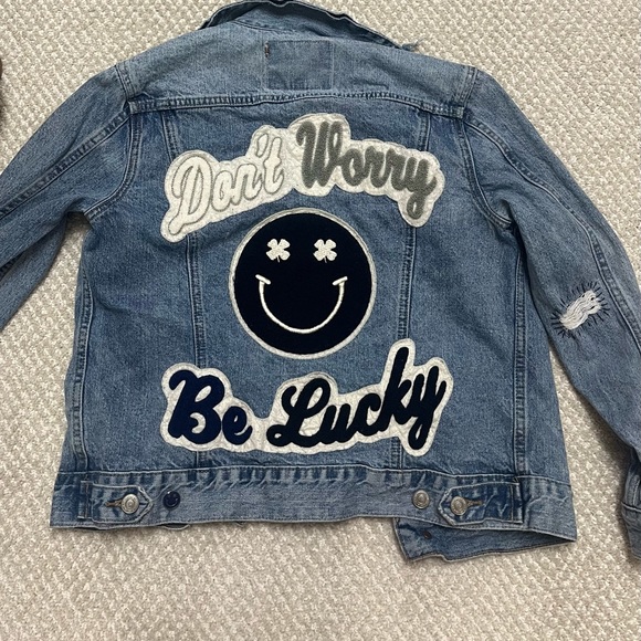 Lucky Brand “Don’t Worry Be Lucky” Jean Jacket - Picture 2 of 6